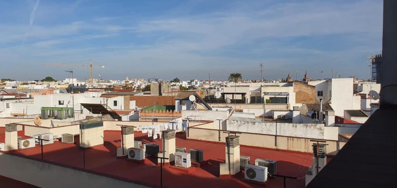 Estudio Sevilla Centro Exterior foto