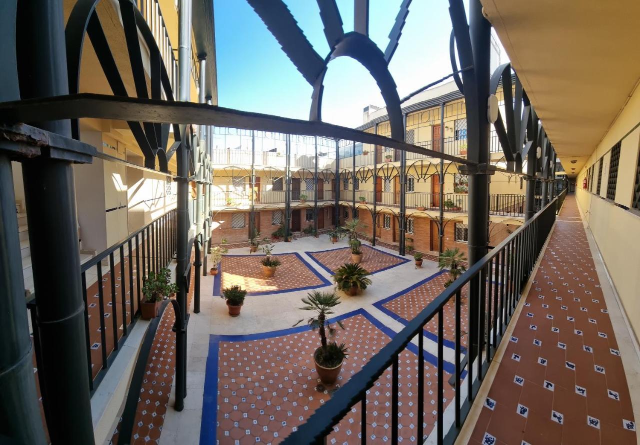 Estudio Sevilla Centro Exterior foto